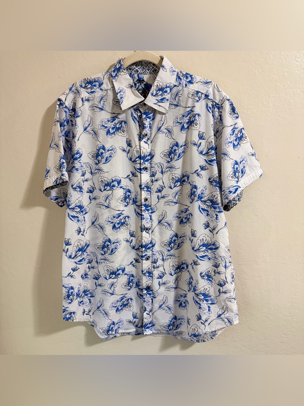 Robert Graham Spencerville Floral Shirt M White Blue Flower Cotton Short Sleeve